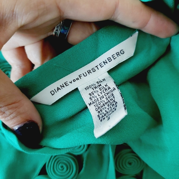 Diane Von Furstenberg Vintage Silk Mid- Length Dress P514 - Picture 8 of 10